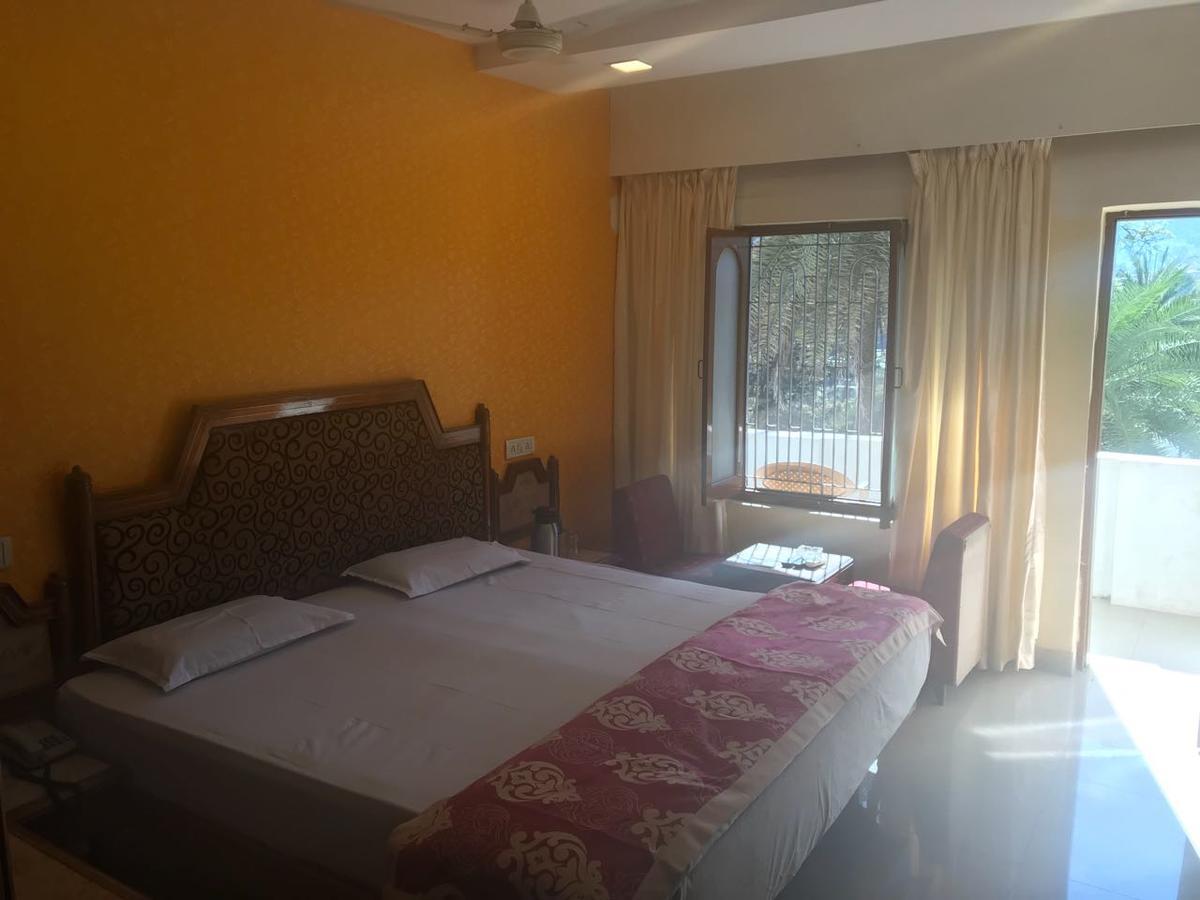 Hotel Sheratone Mount Abu Ngoại thất bức ảnh