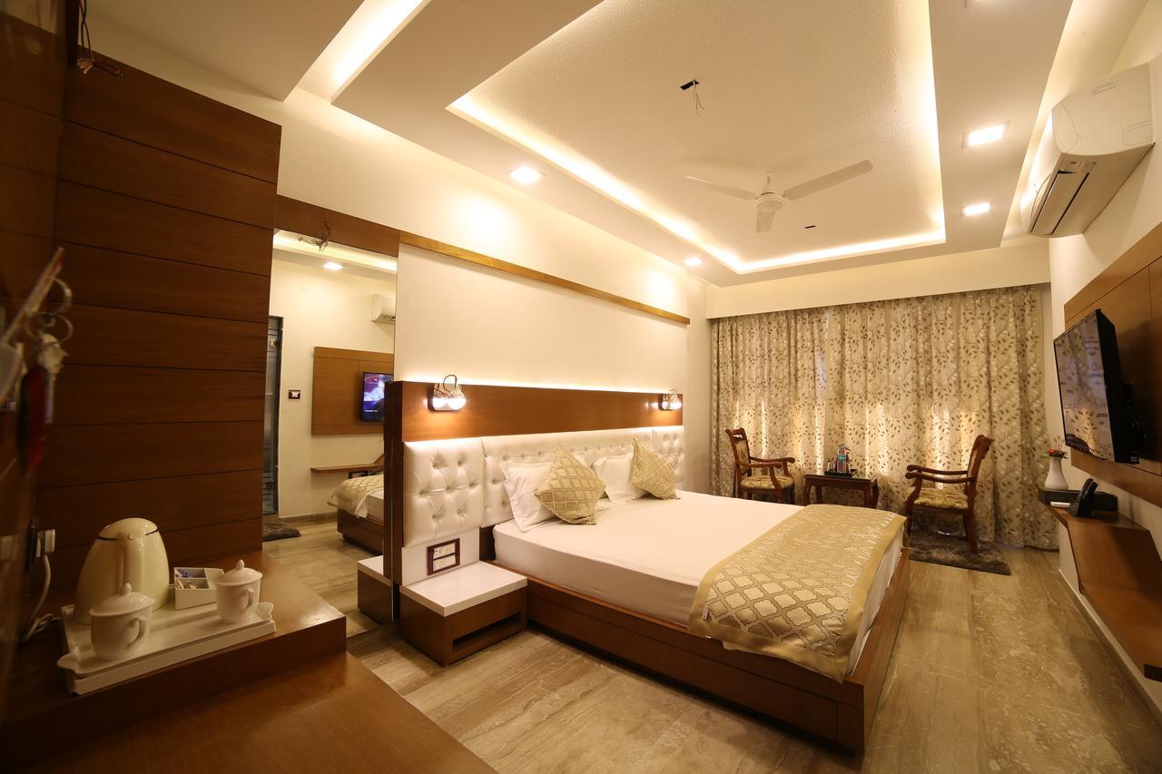Hotel Sheratone Mount Abu Ngoại thất bức ảnh