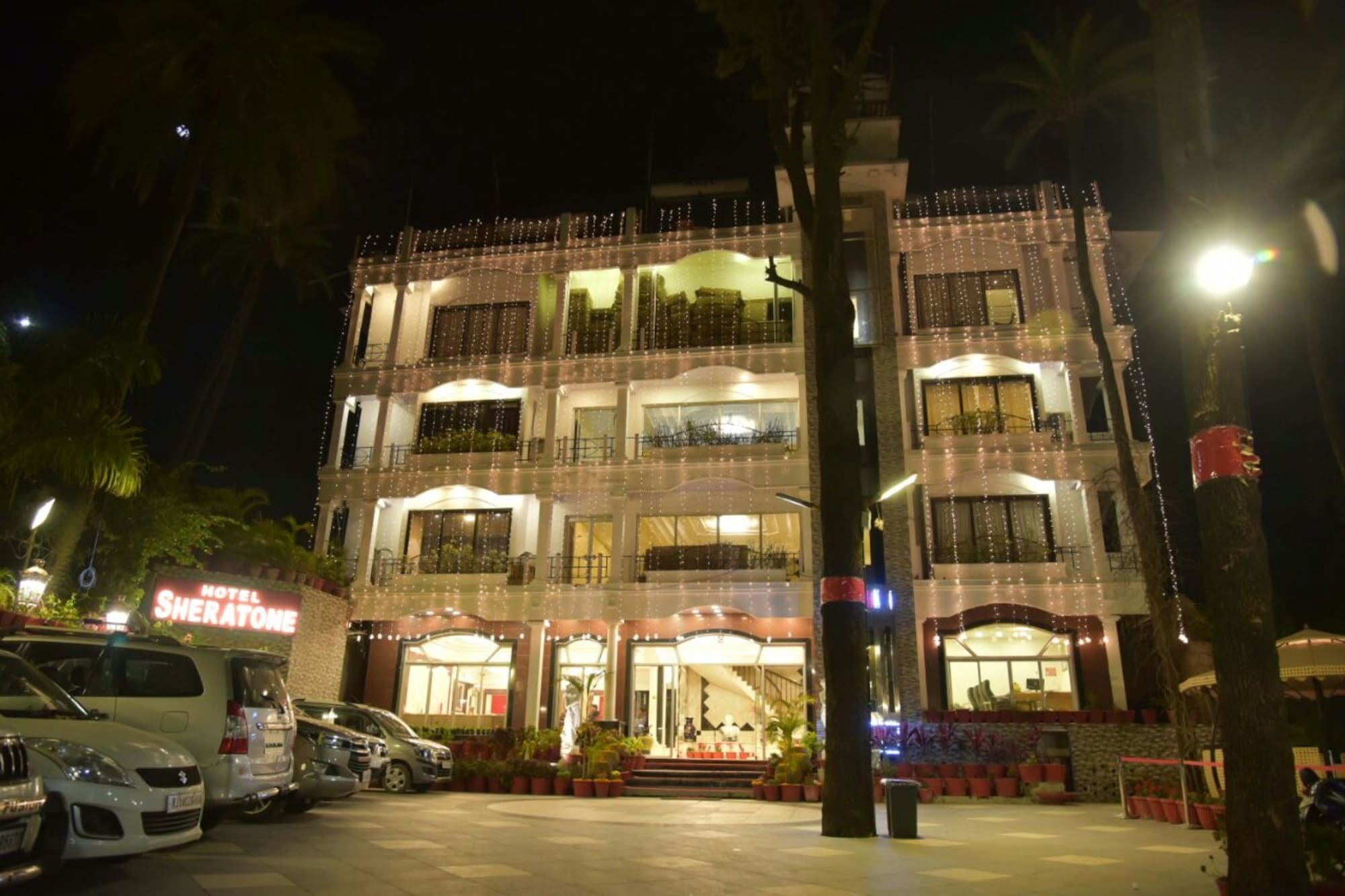 Hotel Sheratone Mount Abu Ngoại thất bức ảnh